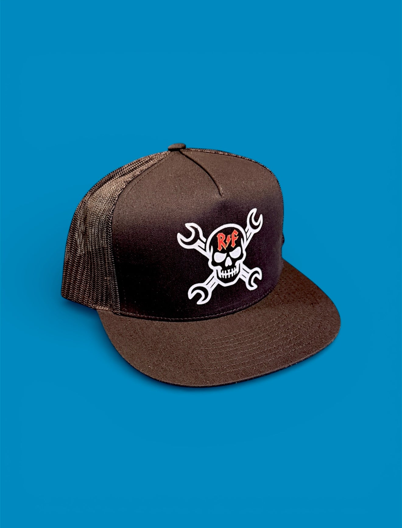Rolling Free Cross Wrench & Skull Trucker Hat